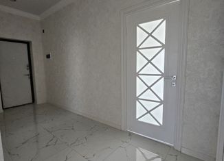 Продажа двухкомнатной квартиры, 65 м2, Нальчик, улица Ашурова, 1Б, район Молодёжный
