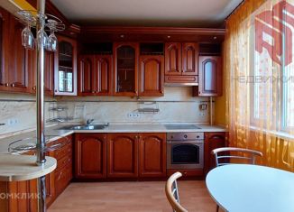 Продажа трехкомнатной квартиры, 77.4 м2, Москва, бульвар Адмирала Ушакова, 14, бульвар Адмирала Ушакова