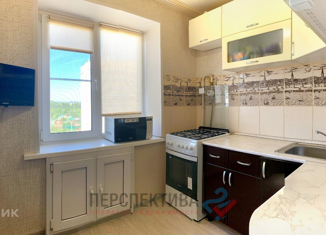 Продажа 3-комнатной квартиры, 50 м2, Чебоксары, Коллективная улица, 5