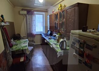 Продам 2-ком. квартиру, 50 м2, село Коноково, Заводская улица, 25