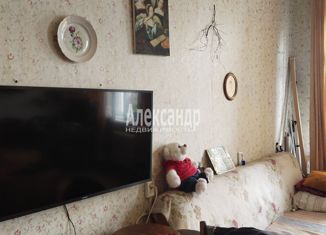 Продаю комнату, 102 м2, Петергоф, Эрлеровский бульвар, 4