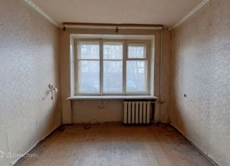 Продажа двухкомнатной квартиры, 43.3 м2, Москва, улица Кубинка, 12к3, улица Кубинка