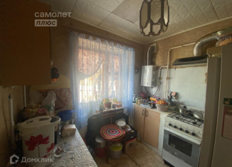 Продам 2-ком. квартиру, 44.5 м2, поселок городского типа Приютово, улица Ленина, 14
