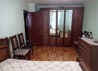 Продается однокомнатная квартира, 35 м2, Нальчик, улица Щаденко, 20, район Богданка