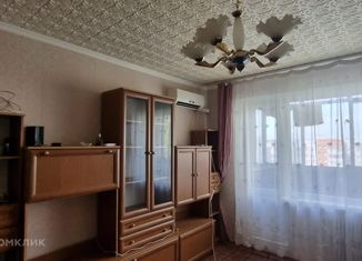 Продажа 2-комнатной квартиры, 55 м2, Волгоград, улица имени Хорошева, 14, Дзержинский район