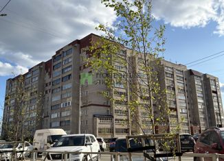 Продаю трехкомнатную квартиру, 64.4 м2, Кировская область, улица Сурикова, 41