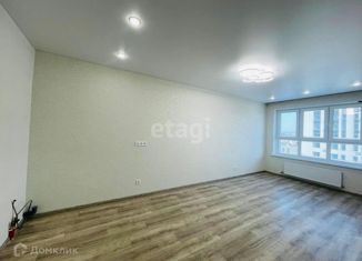 Продается 3-комнатная квартира, 55.6 м2, Татарстан, улица Азата Аббасова, 21А