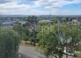 Продаю 2-ком. квартиру, 57.2 м2, Горячий Ключ, Кубанская улица, 34