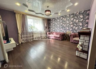 Продам четырехкомнатную квартиру, 103.8 м2, Ростов, улица Давыдова, 2А