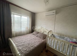 Продам пятикомнатную квартиру, 92 м2, Краснодарский край, улица Шаумяна, 57
