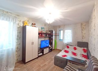 Продам трехкомнатную квартиру, 63 м2, Белгородская область, микрорайон Молодогвардеец, 5