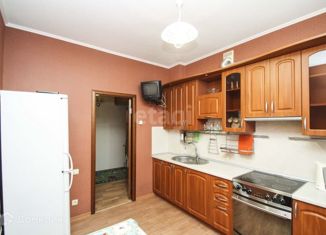 Двухкомнатная квартира в аренду, 60 м2, Тюменская область, улица Мелик-Карамова, 43