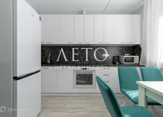 Продается 1-комнатная квартира, 32.5 м2, посёлок городского типа Сириус, улица Акаций, 34к4
