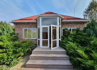 Сдаю в аренду офис, 35 м2, Новокубанск, улица Свободы, 90