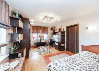 Двухкомнатная квартира на продажу, 62.3 м2, Санкт-Петербург, Прибрежная улица, 11, метро Рыбацкое