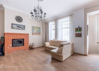 Дом на продажу, 453.5 м2, город Отрадное, Набережная улица, 3А