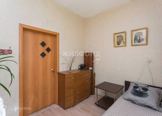 Продается 2-комнатная квартира, 52 м2, Новосибирск, улица Мира, 29