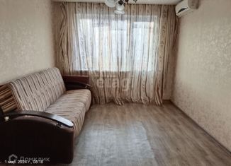 Сдается в аренду 1-комнатная квартира, 35 м2, Нижний Новгород, улица Сергея Акимова, 43