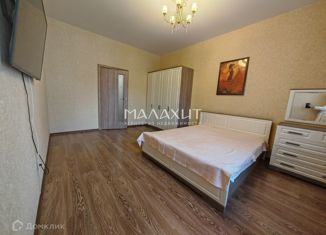 Продам 1-ком. квартиру, 47 м2, Самара, улица Водников, 28/30, Самарский район