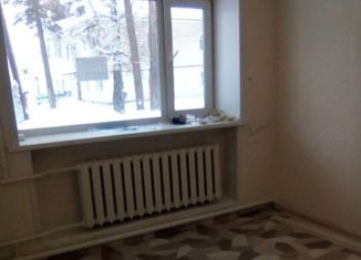 Продаю двухкомнатную квартиру, 42 м2, поселок Кедровое, улица Школьников, 11