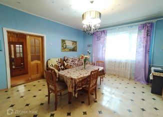 Продам дом, 209.4 м2, Окуловка, улица Ленина, 3Д