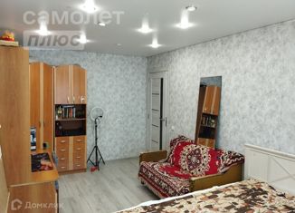 Продается двухкомнатная квартира, 42.9 м2, Курская область, улица Ломакина, 9