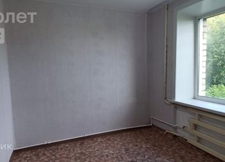 Продам 2-ком. квартиру, 30.5 м2, Бийск, Красносельская улица, 4А