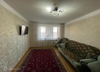 Продается 2-комнатная квартира, 70 м2, Махачкала, улица Абдулхакима Исмаилова, 44А