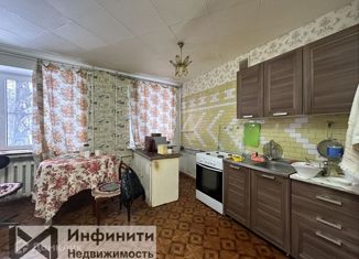 Продаю четырехкомнатную квартиру, 80 м2, Ставрополь, улица Артёма, 7А, микрорайон №2