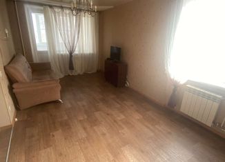 Сдаю двухкомнатную квартиру, 50 м2, Самара, Чернореченская улица, 53, метро Московская