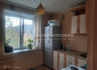 Продаю 1-ком. квартиру, 30 м2, Челябинск, Комсомольский проспект, 94, Курчатовский район