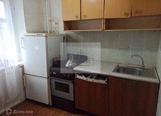 Продаю 1-комнатную квартиру, 31 м2, Магнитогорск, проспект Карла Маркса, 168