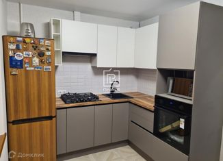 Продам 1-комнатную квартиру, 37 м2, Людиново, улица Герцена, 23Е