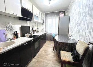 Продаю двухкомнатную квартиру, 52.5 м2, Адыгейск, проспект Ленина, 22