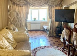 Продаю 3-комнатную квартиру, 75 м2, посёлок городского типа Семендер, проспект Казбекова, 180