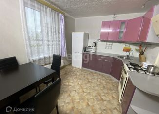 Продажа трехкомнатной квартиры, 73.5 м2, поселок городского типа Уренгой, микрорайон Геолог, 28
