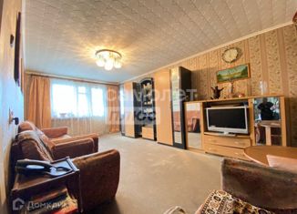 Продаю 4-ком. квартиру, 83 м2, Верхняя Пышма, Успенский проспект, 58