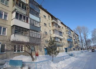 Продается 2-ком. квартира, 43.3 м2, село Прокудское, улица Есенина, 15