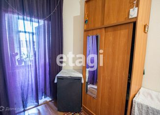 Продается четырехкомнатная квартира, 77.5 м2, Санкт-Петербург, Лодейнопольская улица, 8, метро Чкаловская