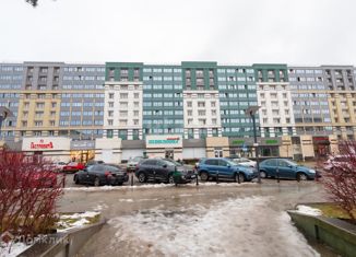 Продам 3-комнатную квартиру, 64 м2, Калининградская область, Ленинский проспект, 83Д