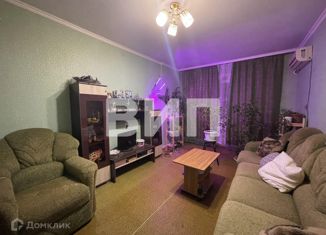 Продаю 3-комнатную квартиру, 73 м2, село Новоукраинское, Строительная улица, 3