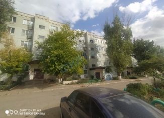 Продам 4-комнатную квартиру, 75.23 м2, Элиста, 8-й микрорайон, 8-й микрорайон, 36А