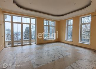 Продаю дом, 503 м2, Алупка, улица Калинина