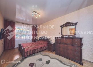 Продам пятикомнатную квартиру, 136 м2, Рязанская область, улица Есенина, 45