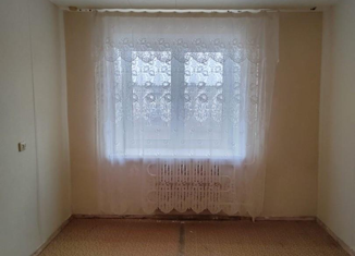 Продается 2-комнатная квартира, 37.4 м2, Орск, улица Юлина, 10