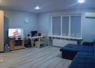 Продам двухкомнатную квартиру, 52 м2, Курганинск, улица Матросова, 203А