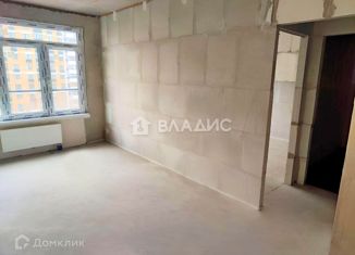 Продам 2-ком. квартиру, 36.8 м2, Москва, улица Авиаторов, 1, район Солнцево