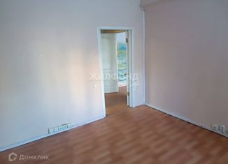 Продается трехкомнатная квартира, 74.2 м2, Новосибирск, улица Максима Горького, 17А, улица Максима Горького
