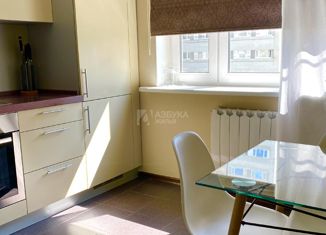 Продаю трехкомнатную квартиру, 77 м2, Москва, улица Академика Анохина, 13, метро Юго-Западная