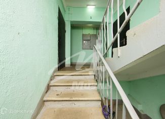 Продам однокомнатную квартиру, 31 м2, Москва, улица Каховка, 22к2, улица Каховка